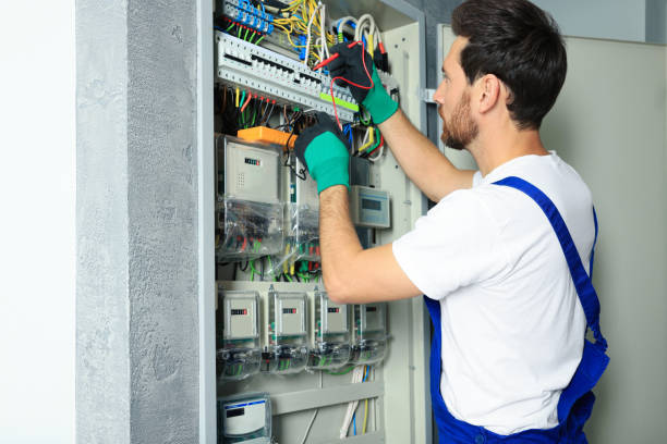 Best Local Electrician Companies  in Moyie Springs, ID